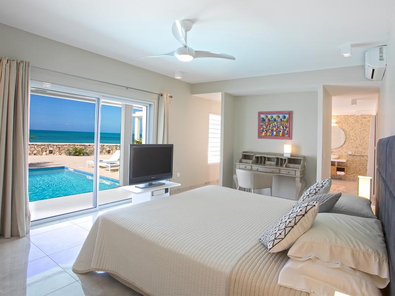 Ecume des Jours  , Terres Basses  