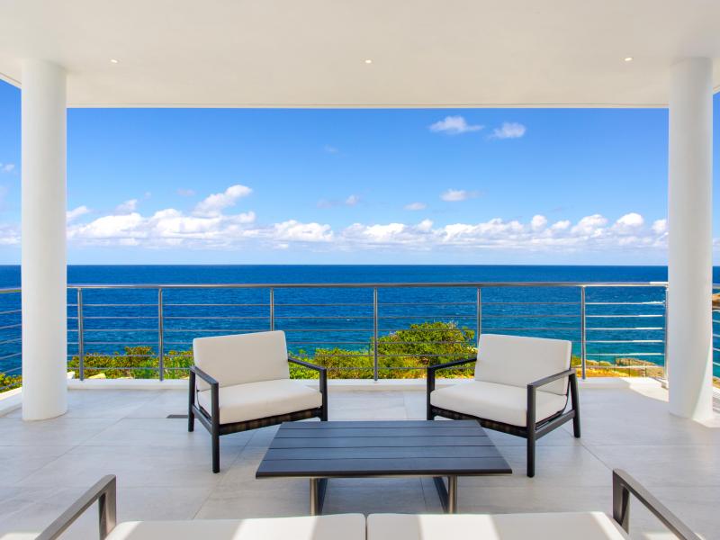 Le Rêve Bleu , Little Bay  