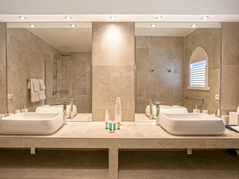 Amethyst , Terres Basses  