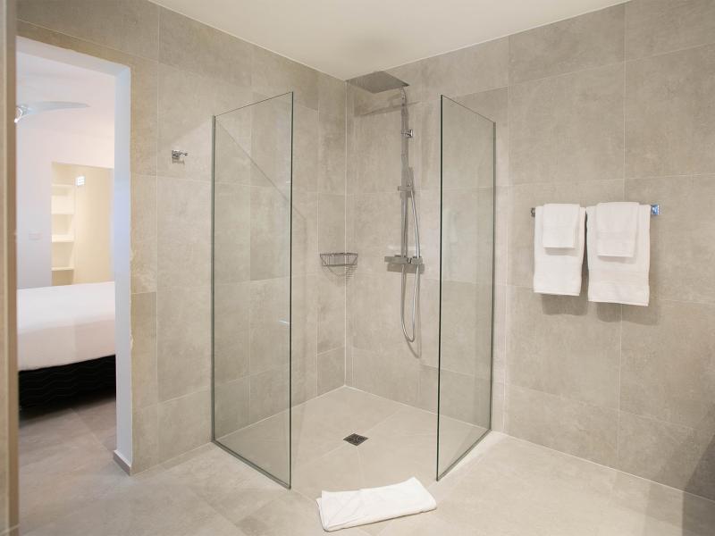 Amethyst , Terres Basses  