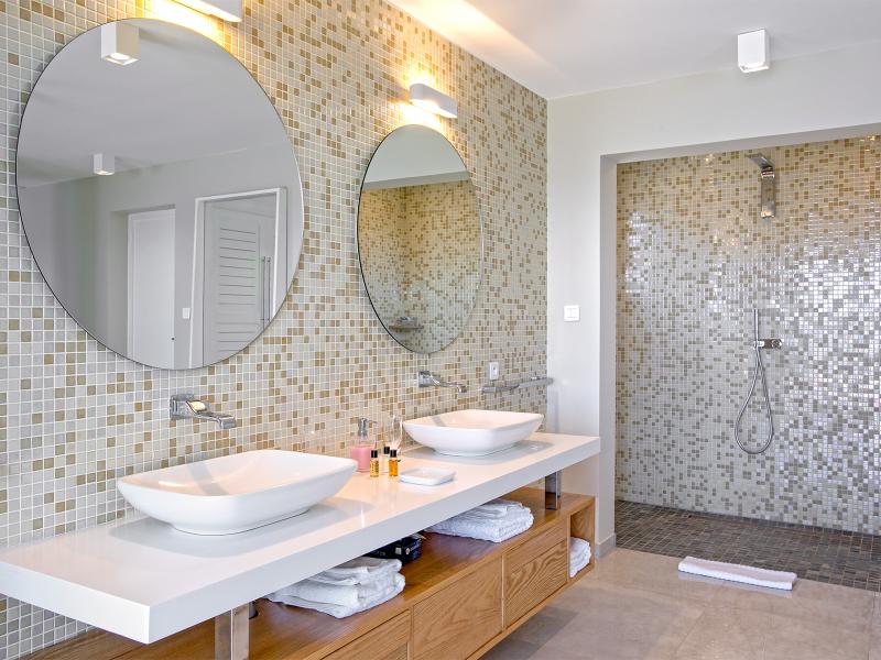 Ecume des Jours  , Terres Basses  