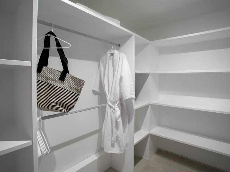 Amethyst , Terres Basses  