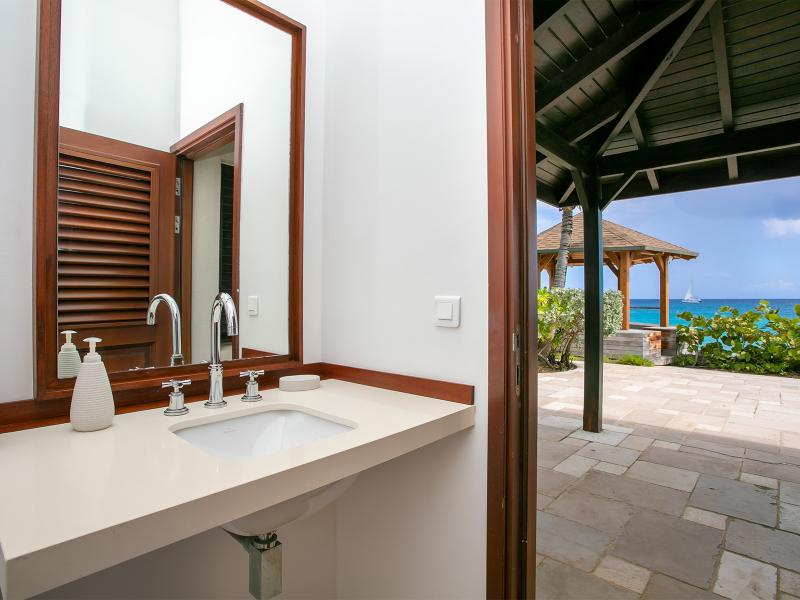 Blue Beach , Terres Basses  