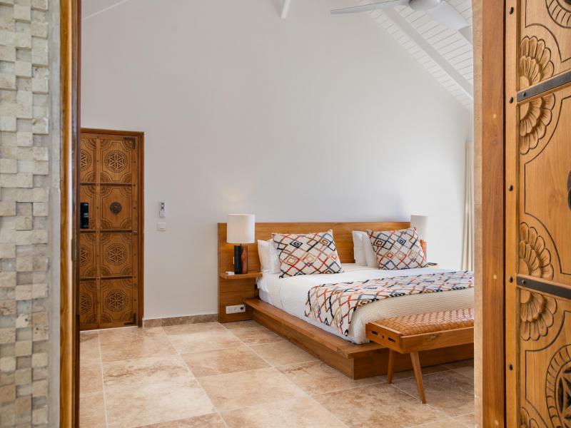 Debbie , Terres Basses  