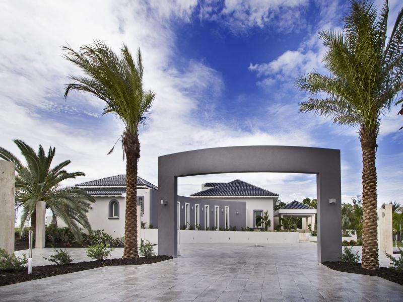 C'est La Vie, Terres Basses , Terres Basses  