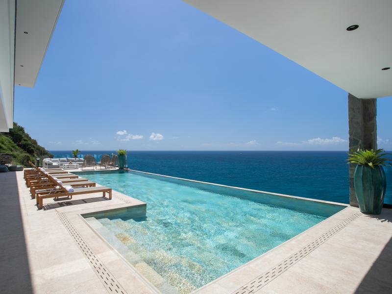 Aqua Dream , Pelican Key St Maarten  