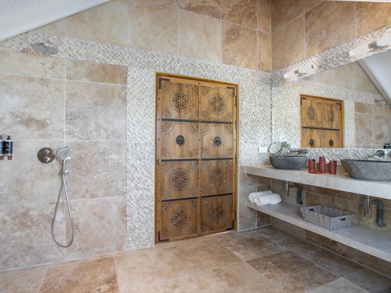 Debbie , Terres Basses  