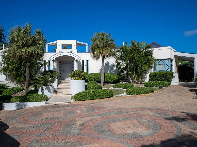 Les Palmiers Bleus , Terres Basses  