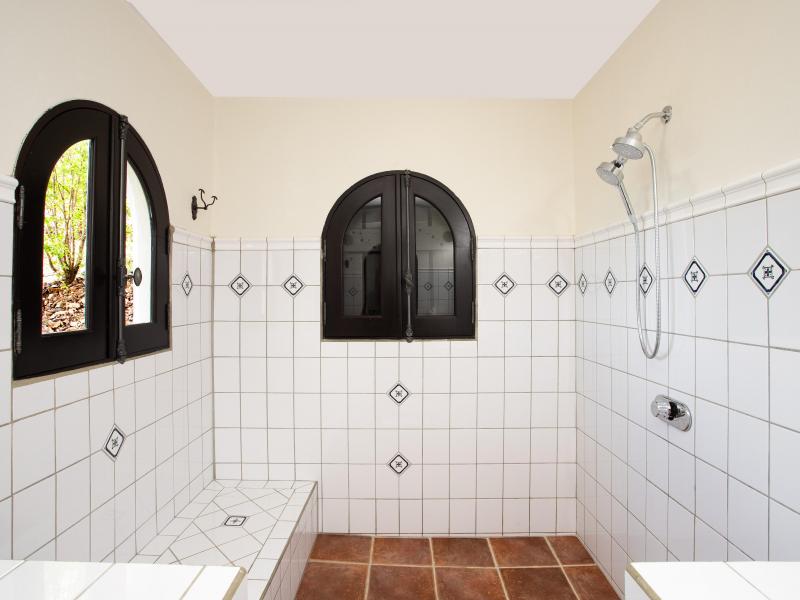 Joie de Vivre , Terres Basses  