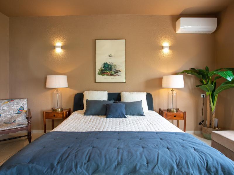 Dream in Blue , Happy Bay  