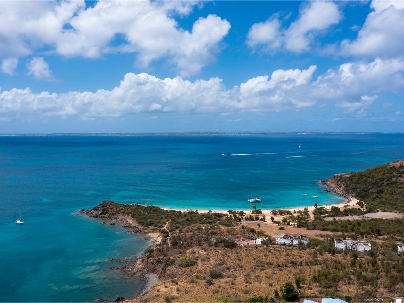 Blue Sailing , Happy Bay  