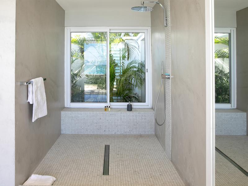 Ecume des Jours  , Terres Basses  