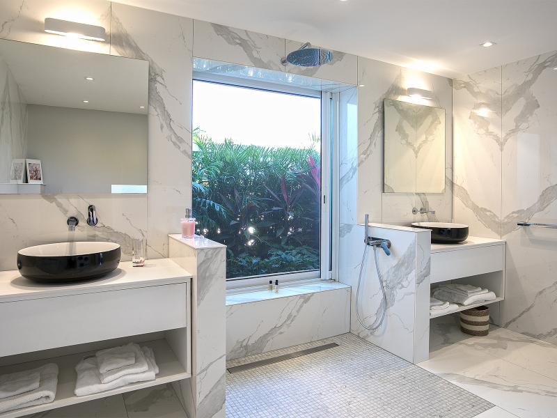 Ecume des Jours  , Terres Basses  