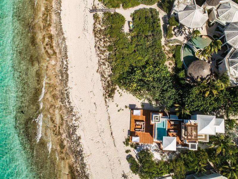 Beach Cake , Grace Bay , Turtle Cove  