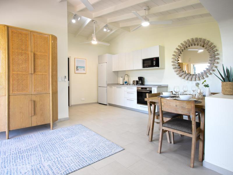 Joie de Vivre , Terres Basses  