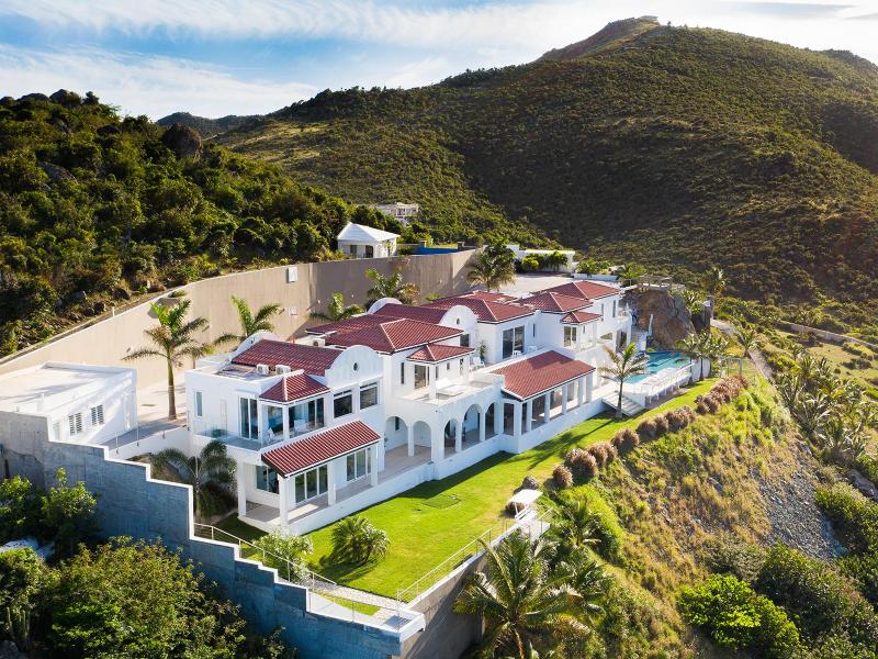 Amalia , Pelican Key St Maarten  