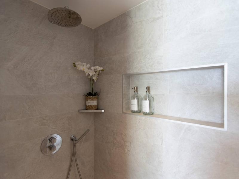 Vogue Art , Orient Bay  