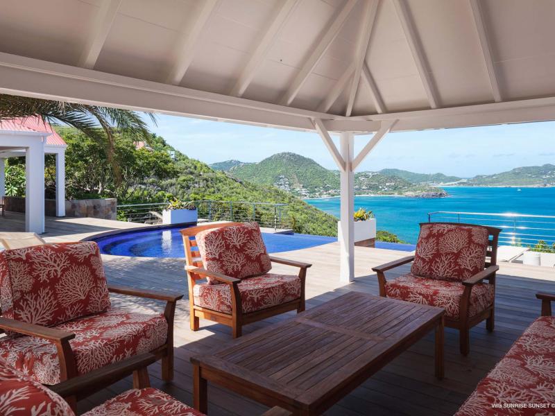 Sunrise-Sunset Villa , Point Milou  