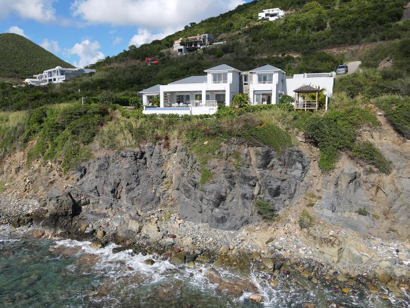 Aqua , Pelican Key St Maarten  