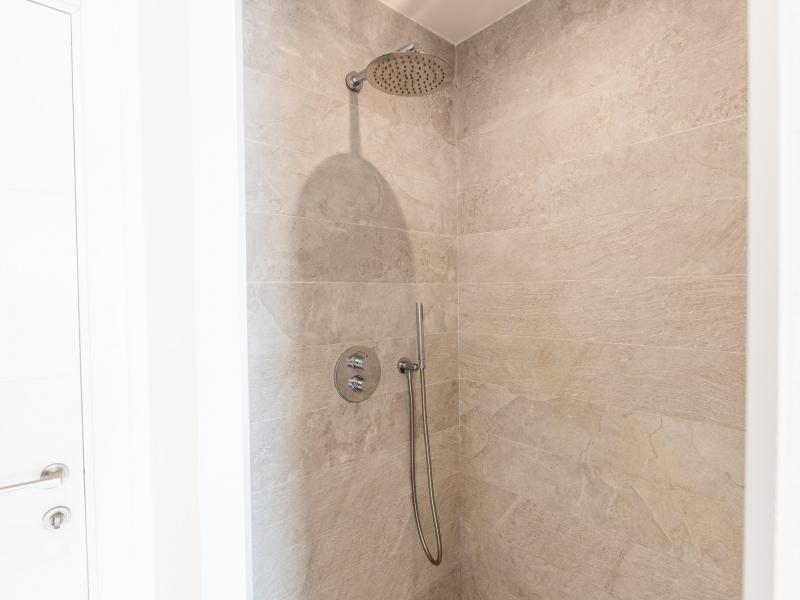 Vogue Art , Orient Bay  