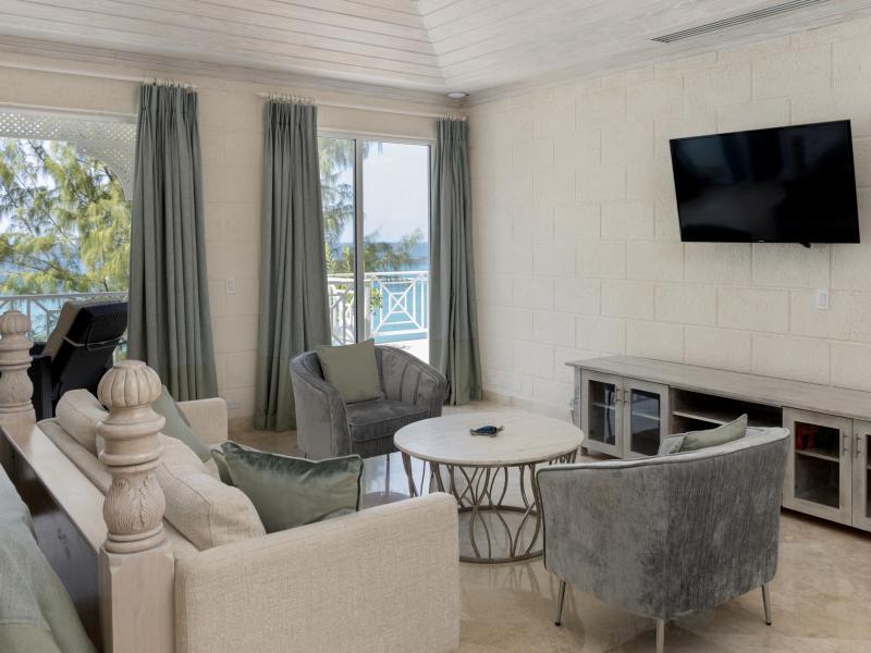 Old Trees 302 - La Mirage Penthouse  , Beachfront villas Barbados , Old Trees , Paynes Bay , St James , West Coast Barbados  