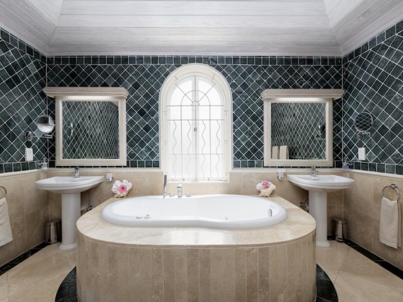 Old Trees 2 - Azzurro , Beachfront villas Barbados , Old Trees , Paynes Bay , St James , West Coast Barbados  