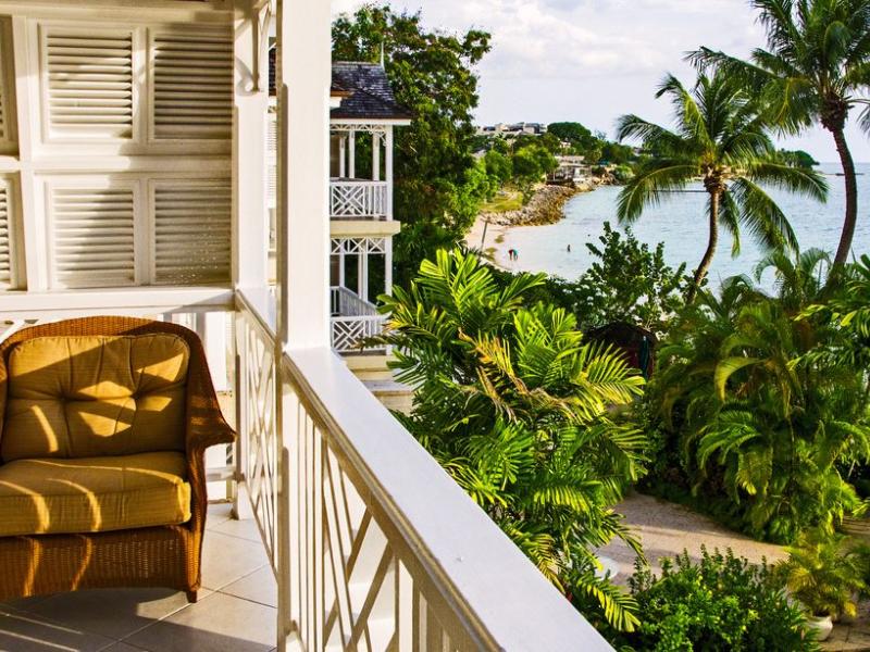 Mahogany Bay - Mahogany Pod , Beachfront villas Barbados , Paynes Bay , St James , West Coast Barbados  