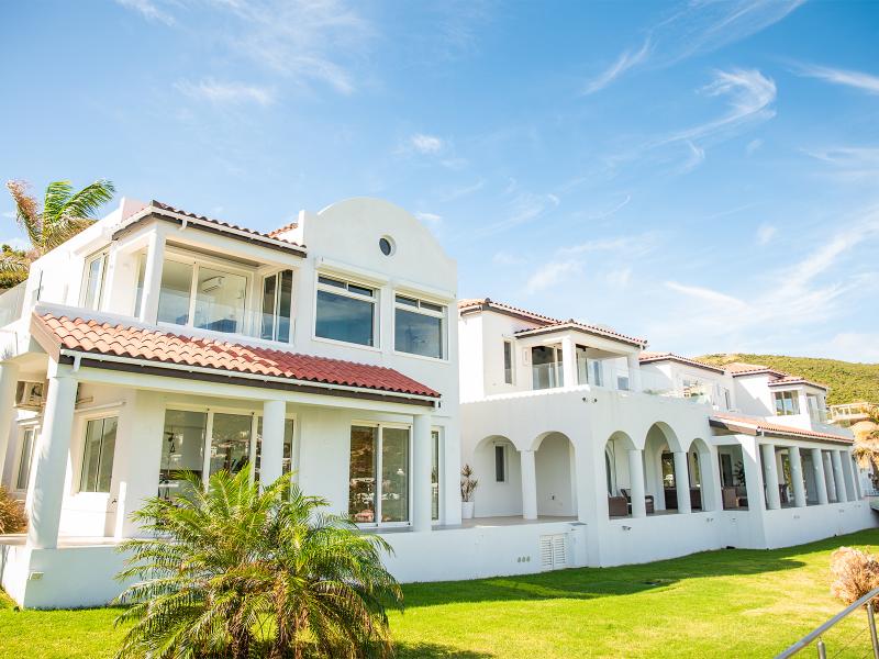 Amalia , Pelican Key St Maarten  