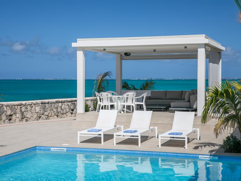 Ecume des Jours  , Terres Basses  