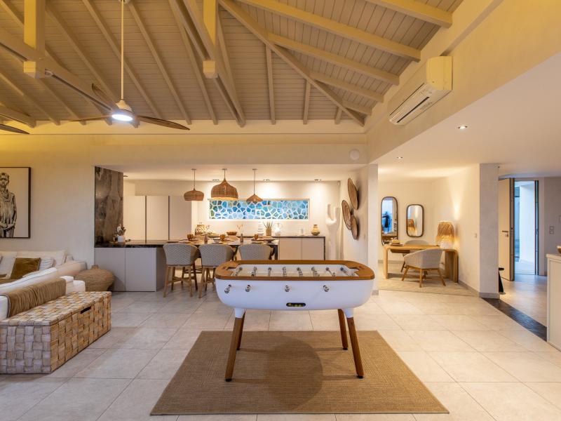 Vogue Art , Orient Bay  