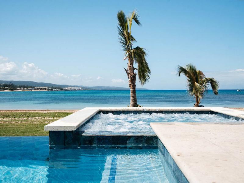 Amaara - Palm Beach on Runaway Bay , Runaway Bay  