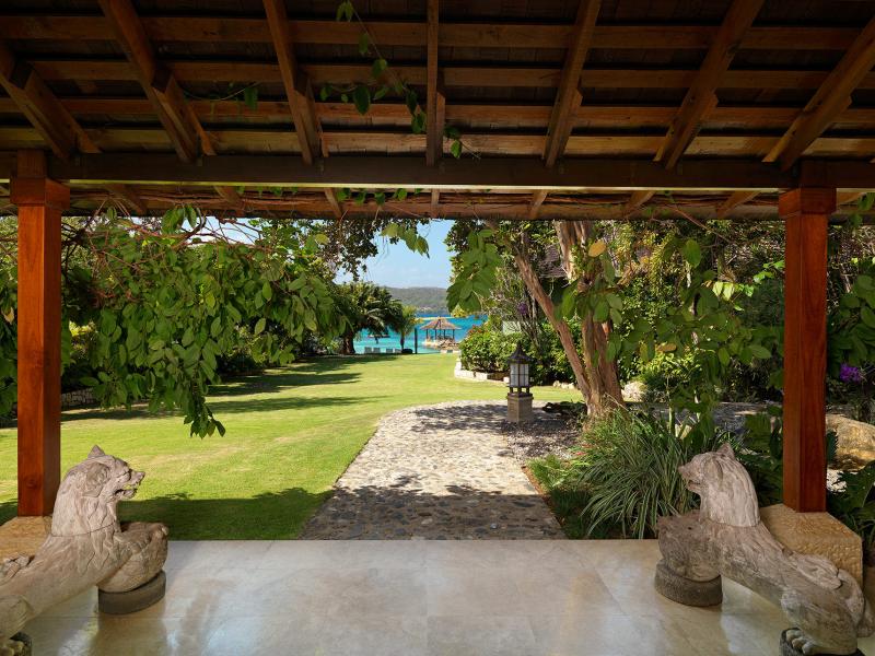 Villa Amanoka , Discovery Bay  