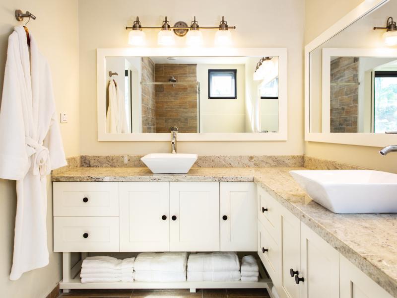 Sandcastle Beach House , Lime Stone Bay  