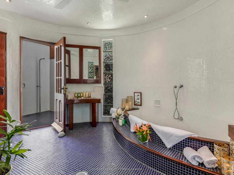 Mount Hartman Estate , L'Ance Aux Epines , Mount Hartman Bay  