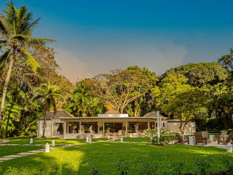 Banyan House  , Holetown , Porters , Queens Fort , St James , West Coast Barbados  