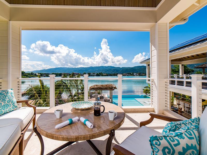 Everything Nice by the Sea , Montego Bay  