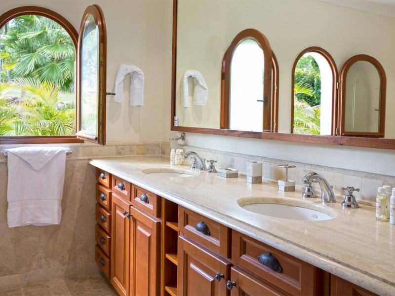 La Salamandre , Terres Basses  