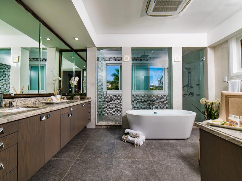 Everything Nice by the Sea , Montego Bay  