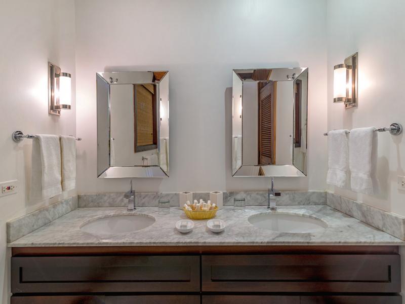 Frankfort , Ocho Rios  