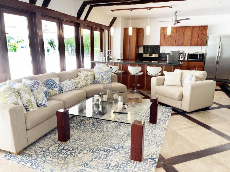 Mount Hartman Estate , L'Ance Aux Epines , Mount Hartman Bay  