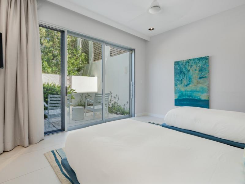 Villa Helios , Long Bay  