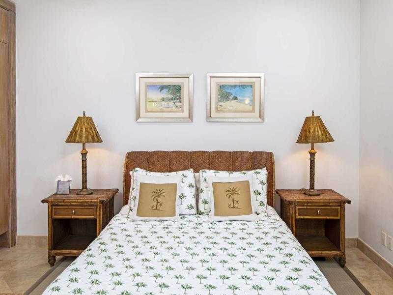 Sandy Cove 301 - beachfront  , Beachfront villas Barbados , Prospect , Sandy Cove , St James , West Coast Barbados  