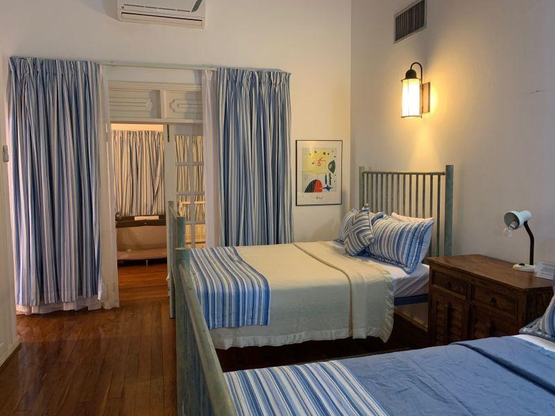 Villa Sapodilla , Mount Irvine  