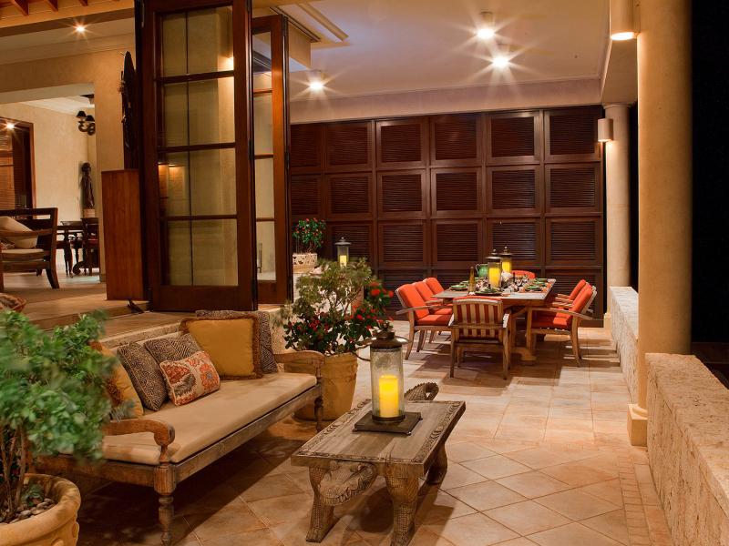 Bird of Paradise Anguilla , Sandy Hill  