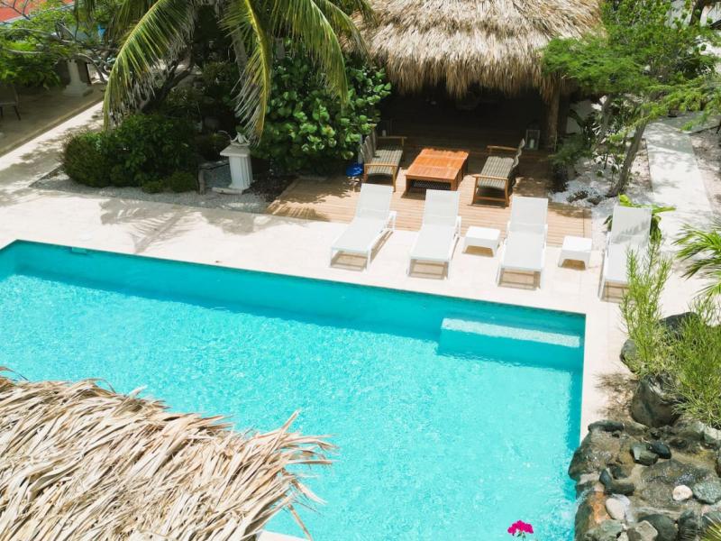 Boca Beach House ,   