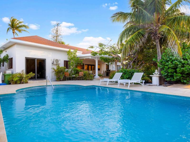 Boca Beach House ,   
