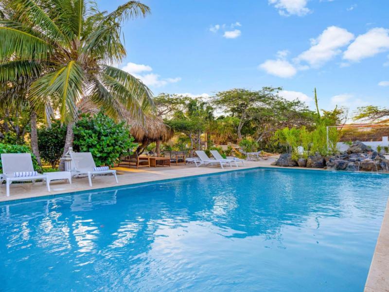 Boca Beach House ,   