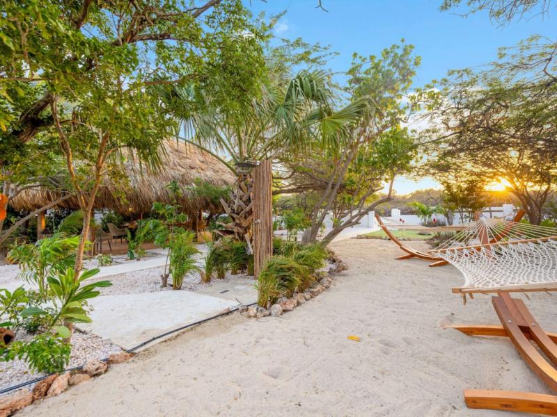 Boca Beach House ,   