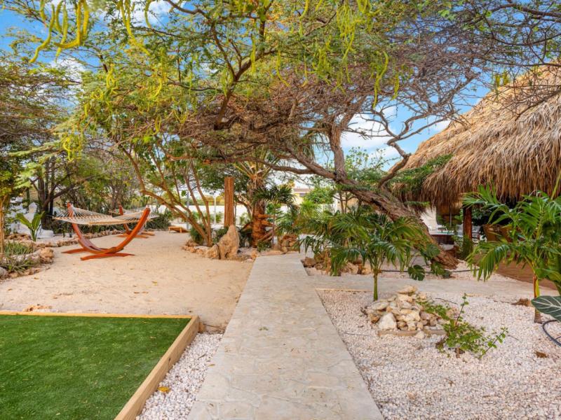 Boca Beach House ,   