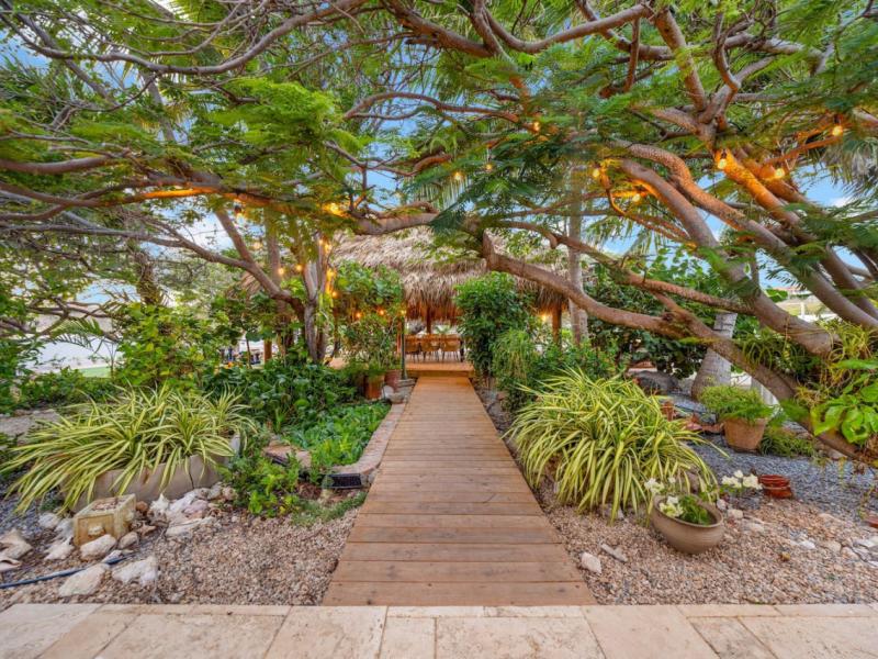 Boca Beach House ,   